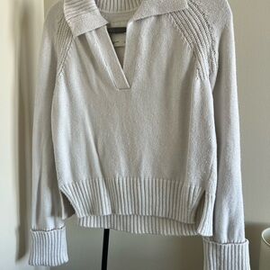 Abercrombie & Fitch Women's V-Neck Cream Sweater